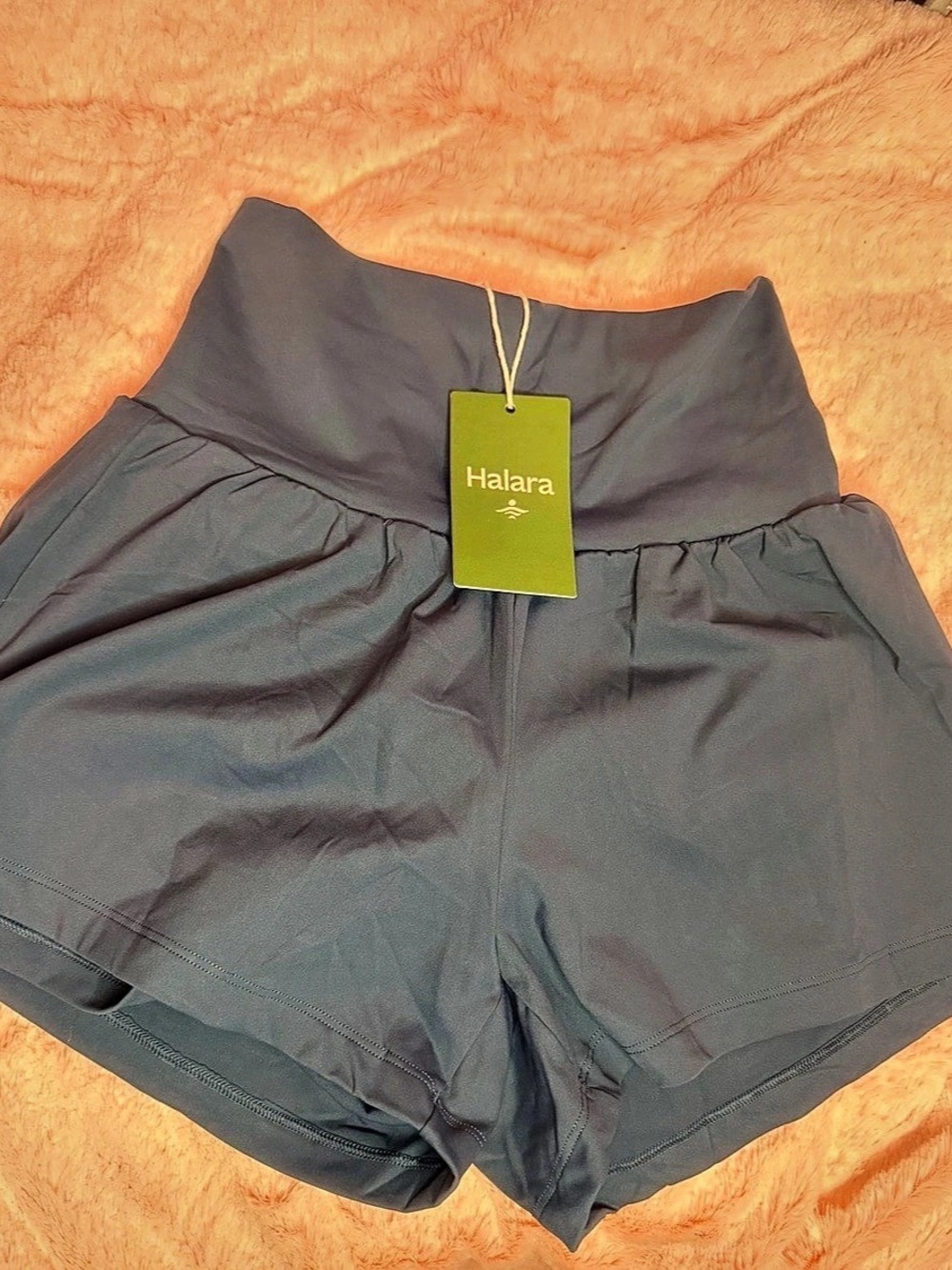 Halara High Waisted 2-in-1 Running Shorts with Pockets - NWT